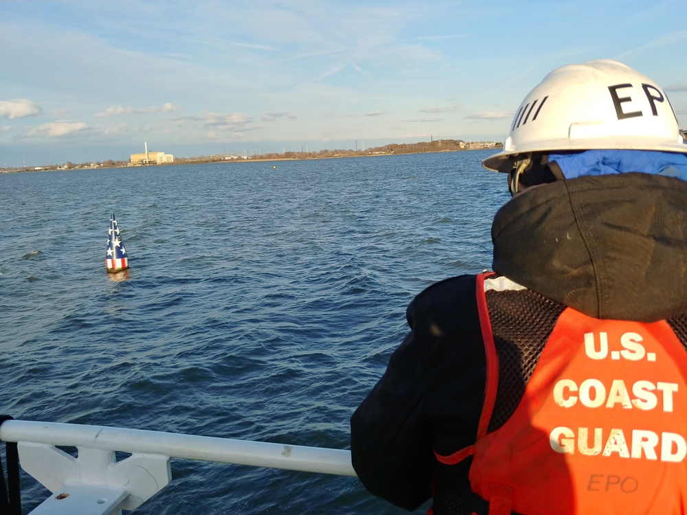 Coast Guard removes Francis Scott Key buoy for winter season