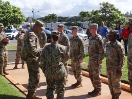Troop Support Pacific commander awards soldiers for maritime exercise contributions