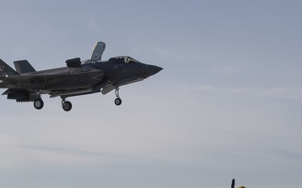 ITF First of Class Flight Trials (Fixed Wing) activities aboard HMS Queen Elizabeth, week of Oct. 30