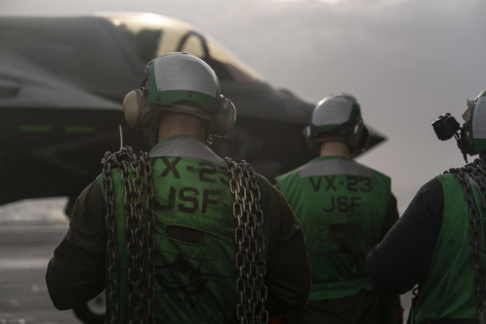 ITF First of Class Flight Trials (Fixed Wing) activities aboard HMS Queen Elizabeth, week of Oct. 30