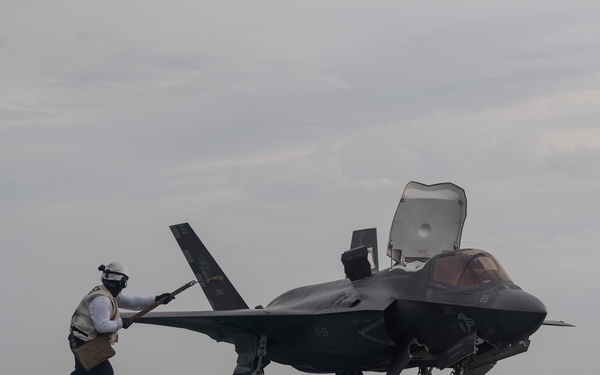 ITF First of Class Flight Trials (Fixed Wing) activities aboard HMS Queen Elizabeth, week of Oct. 30