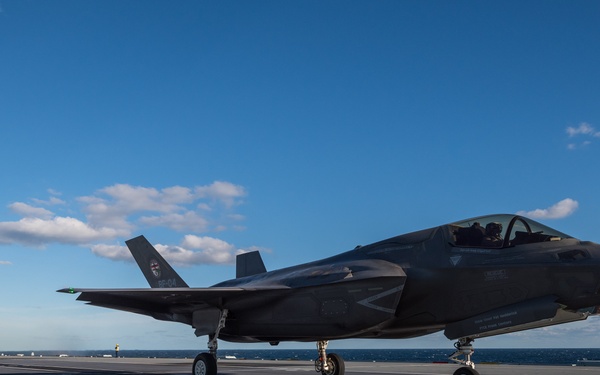 ITF First of Class Flight Trials (Fixed Wing) activities aboard HMS Queen Elizabeth, week of Oct. 30