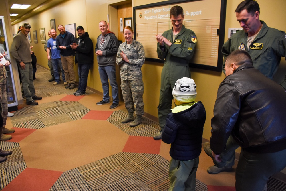 442d Fighter Wing teams with Sporting KC Victory Project to make a child a fighter pilot for a day