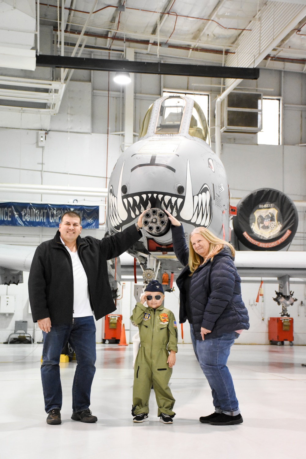 442d Fighter Wing teams with Sporting KC Victory Project to make a child a fighter pilot for a day