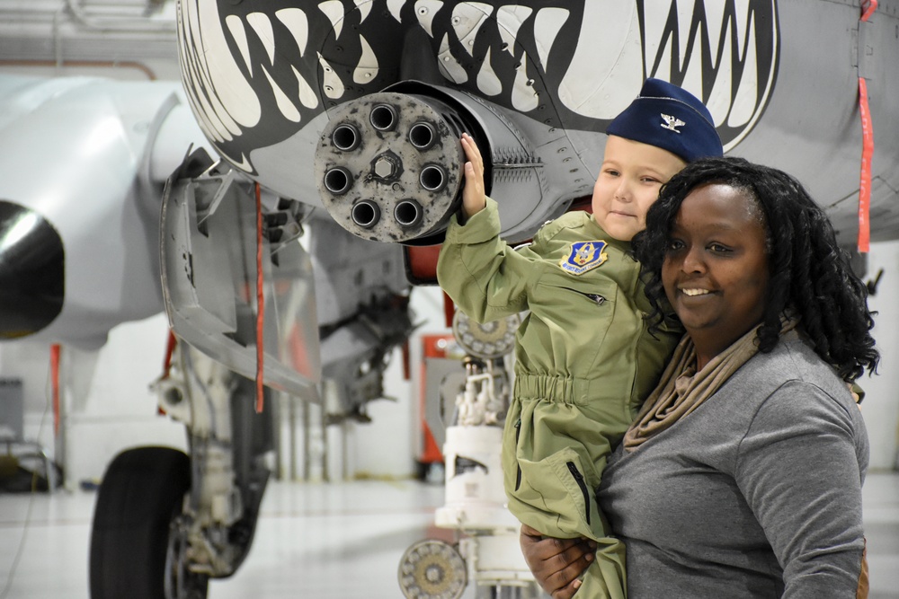 442d Fighter Wing teams with Sporting KC Victory Project to make a child a fighter pilot for a day