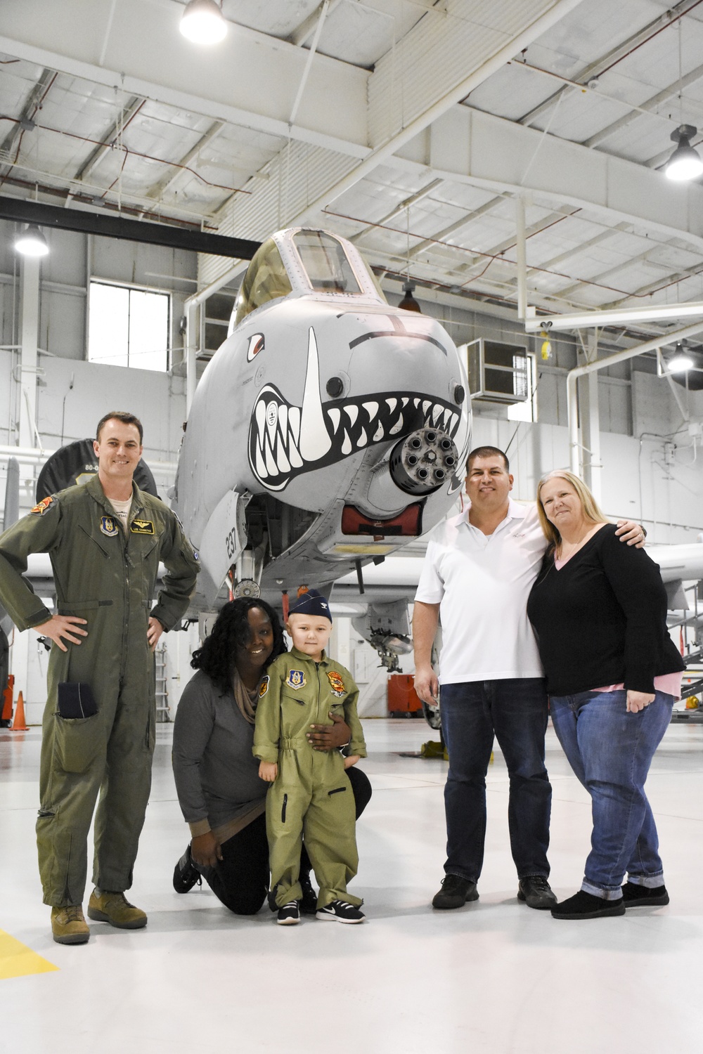 442d Fighter Wing teams with Sporting KC Victory Project to make a child a fighter pilot for a day