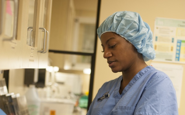 MacDill Airman wins AMC dental NCO of the yea