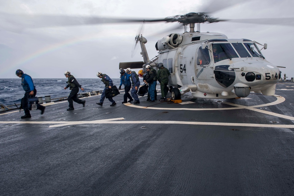 USS Benfold hosts JMSDF Sailors