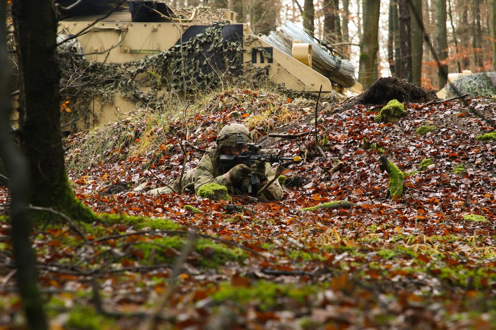 Maneuver operations bring forces together during Combined Resolve XI