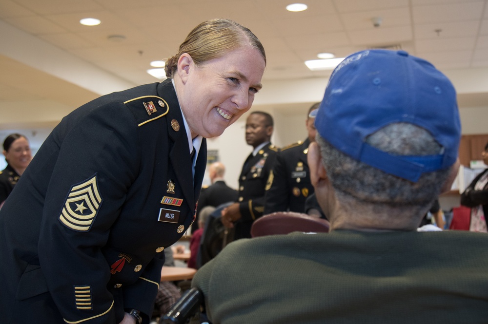 DVIDS Images Fort Bragg Contracting Soldiers give back, serve brunch to area veterans [Image