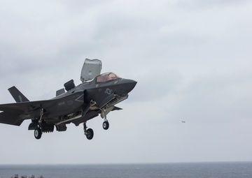 F-35B Lightning II lands at Ie Shima Island for first time