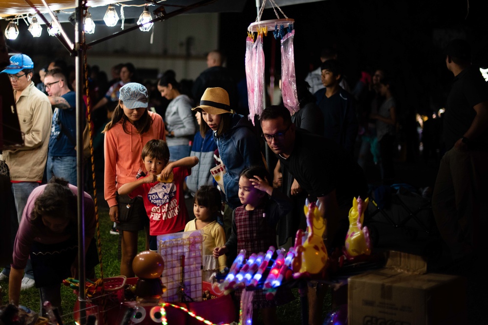 Happy Holidays: Okinawan families celebrate holiday season with Team Kadena during Tinsel Town