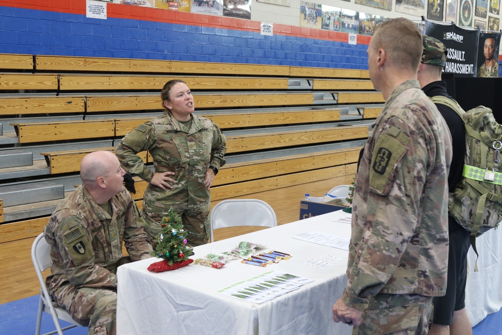 452nd CSH showcases clinic capabilities during Health Fair