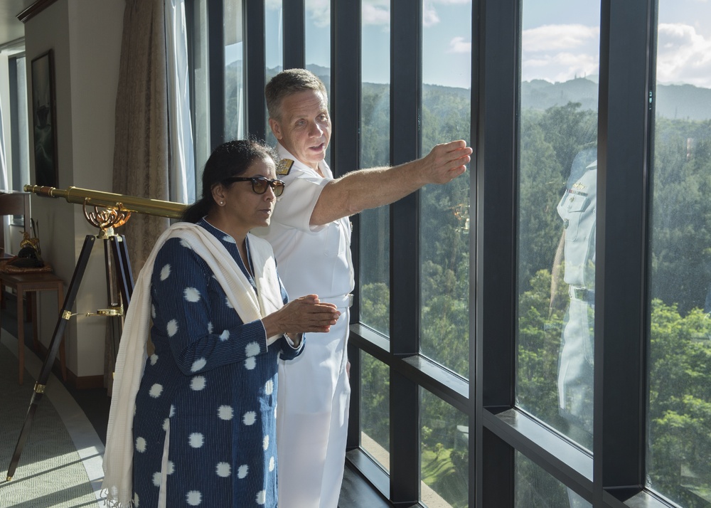 India's Minister of Defense Visits USINDOPACOM