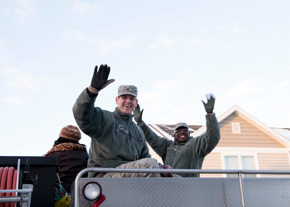 Holiday Parade/Tree Lighting/Gunfighter Glow
