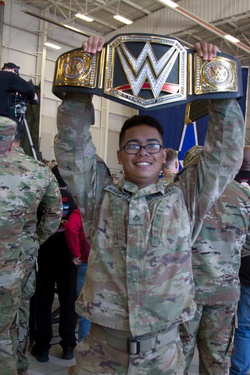 Fort Hood hosts WWE’s Tribute to the Troops [Image 4 of 19]