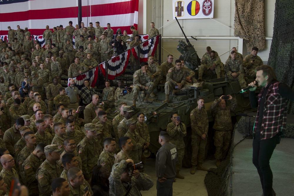 Fort Hood hosts WWE’s Tribute to the Troops