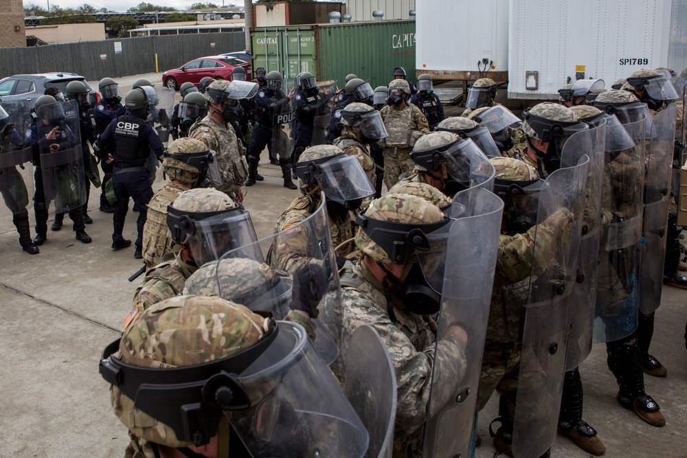 93rd Military Police Battalion demonstrates civil disturbance readiness to command personnel