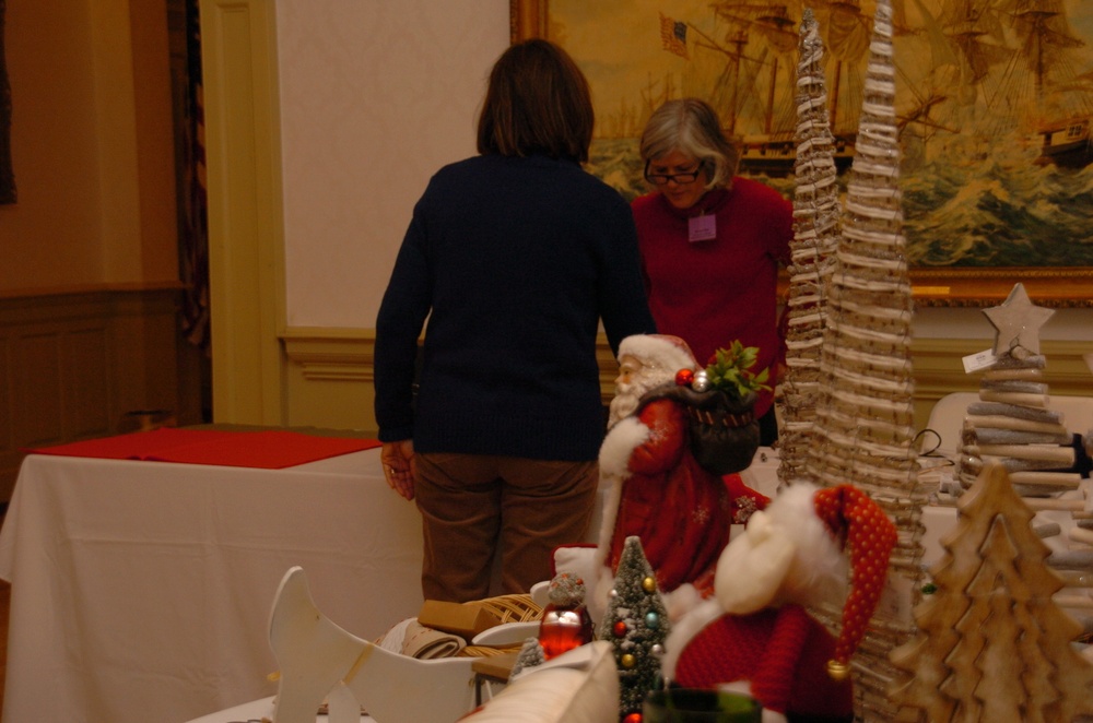 Crafts and unique gifts for sale during Historic Homes Tour