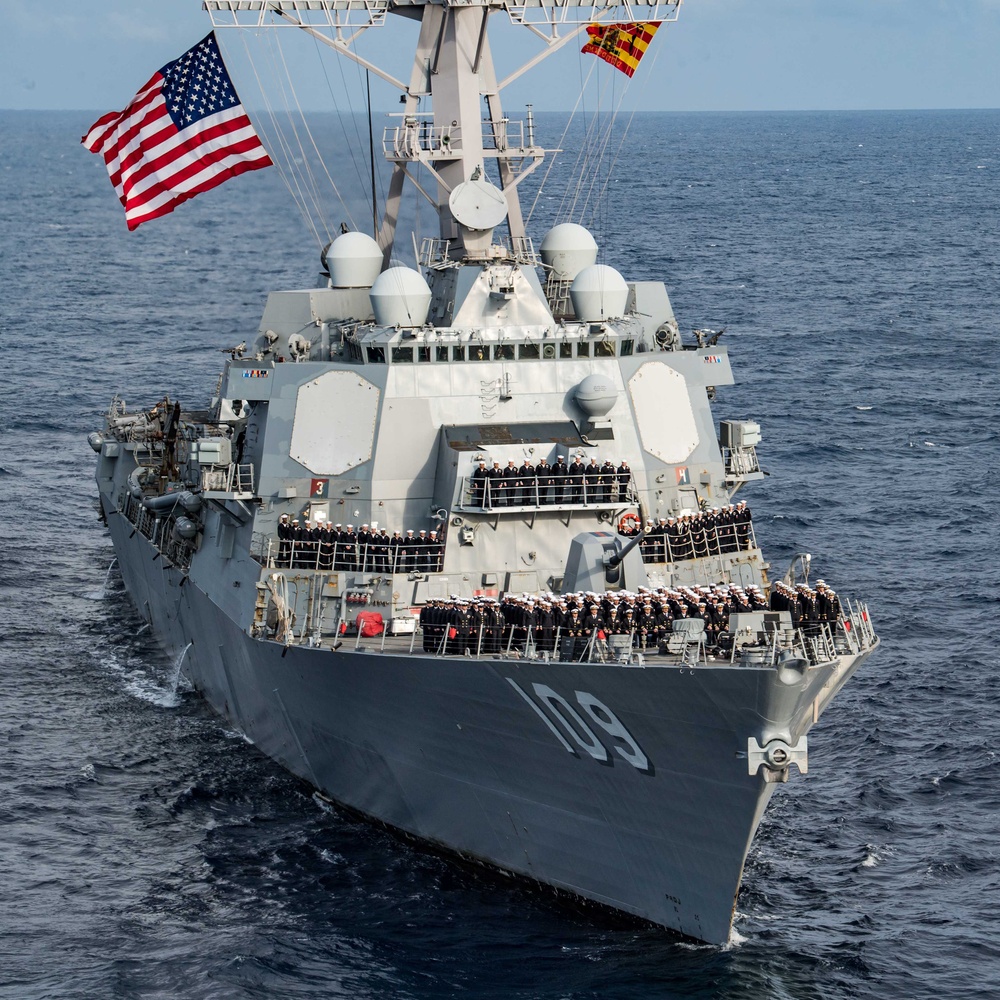 DVIDS - Images - USS Jason Dunham (DDG 109) Command Photo [Image 5 of 10]