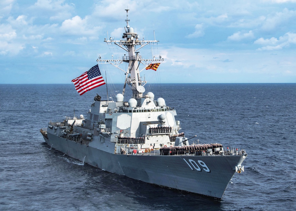 DVIDS - Images - USS Jason Dunham (DDG 109) Command Photo [Image 6 of 10]