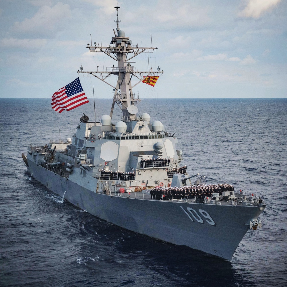 DVIDS - Images - USS Jason Dunham (DDG 109) Command Photo [Image 9 of 10]