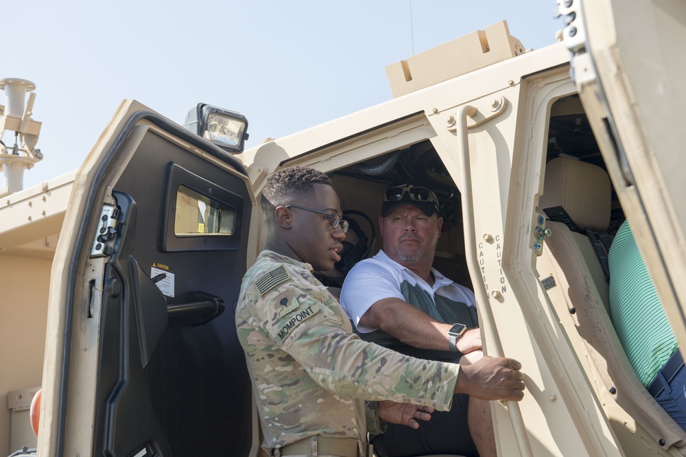 Birdies for the Brave USO/PGA Tour visits CLDJ