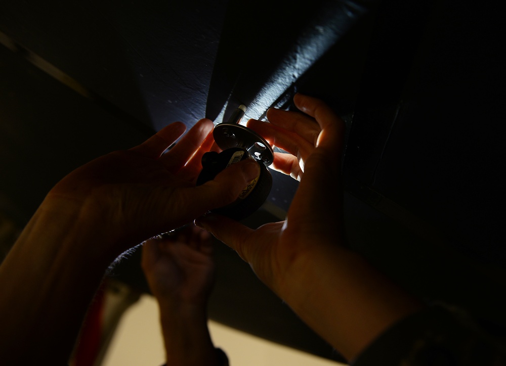 LO Maintainers: Keeping the B-2 stealthy