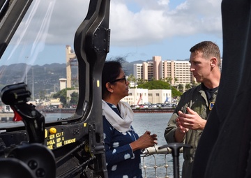 India's Minister of Defense, Nirmala Sitharaman tours the USS Michael Murphy (DDG-112) Arleigh Burke-class destroyer