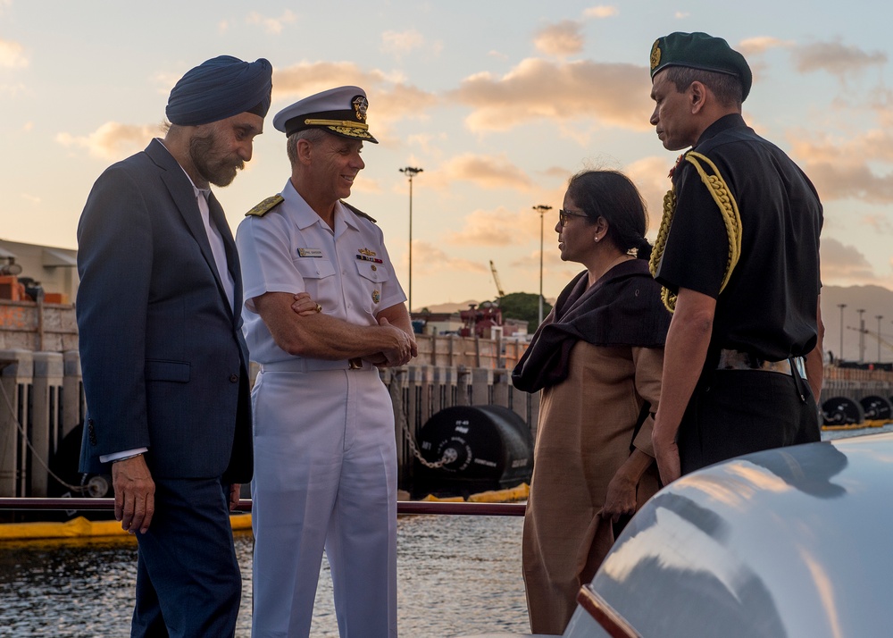 India's Minister of Defense Visits USINDOPACOM