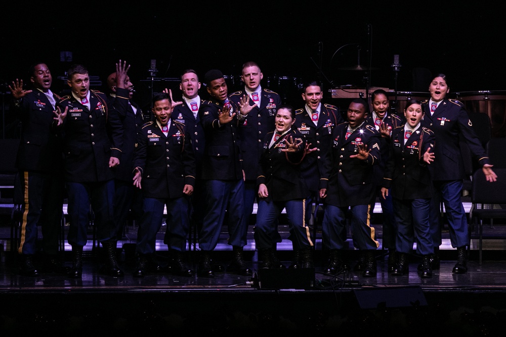 The 82nd Airborne Division Band and Chorus spreads holiday cheer