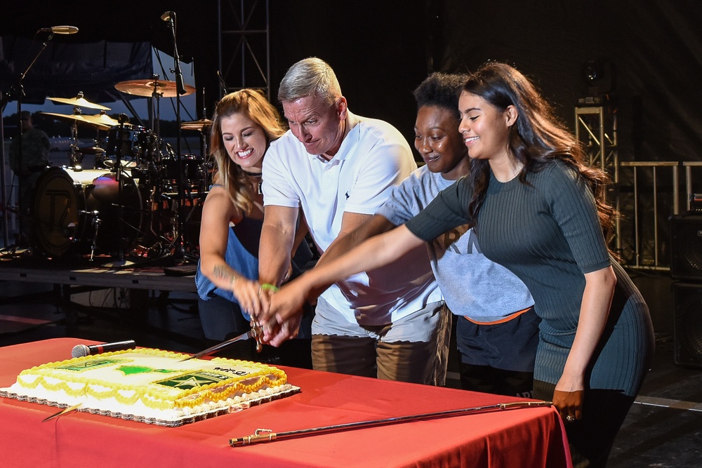 2016 Fort Knox Army Birthday Concert