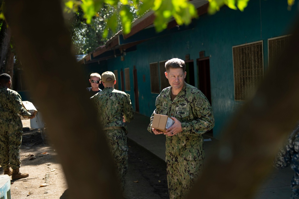 USNS Comfort Personnel Prepare to Treat Patients at Land-based Medical Sites, in Honduras
