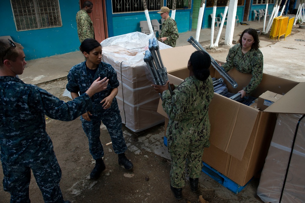 USNS Comfort Personnel Prepare to Treat Patients at Land-based Medical Sites, in Honduras