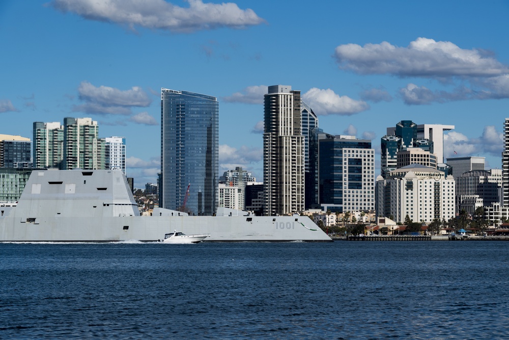 DDG 1001 arrives in San Diego