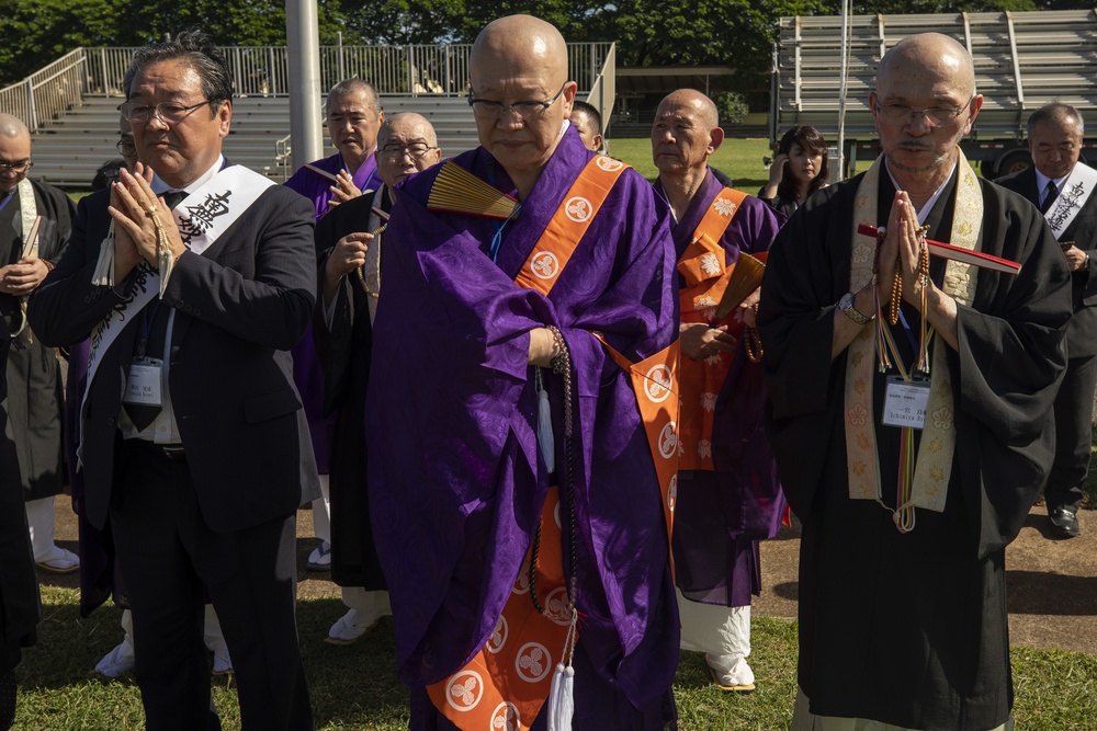 Japanese Religious Committee for World Federation honor monuments for Dec. 7th