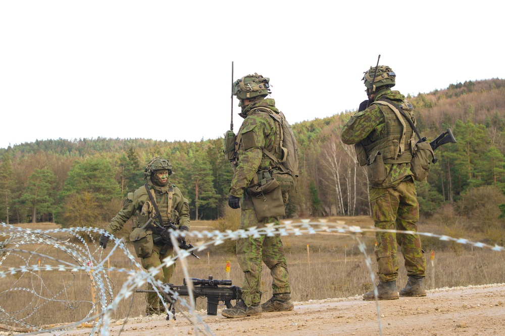 Lithuanian armed forces defend during Combined Resolve XI