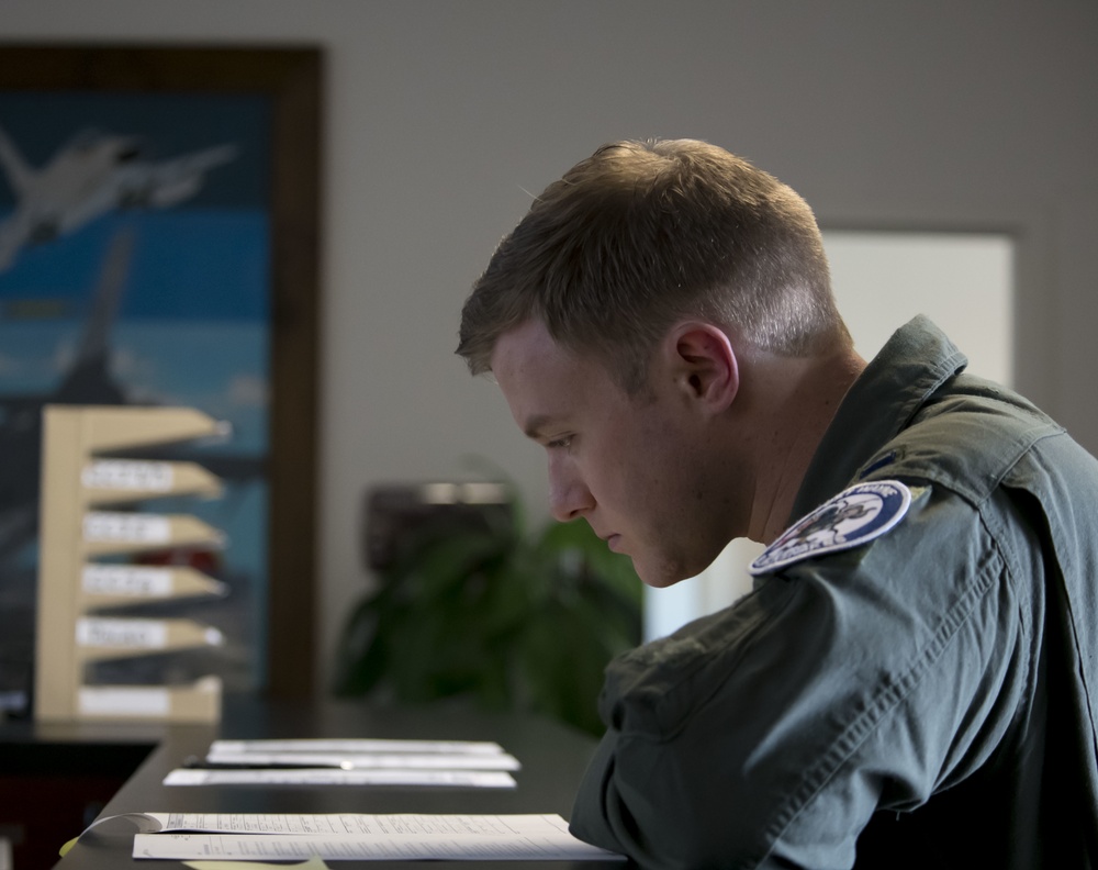 163rd Fighter Squadron pilot trains during Guardian Blitz II