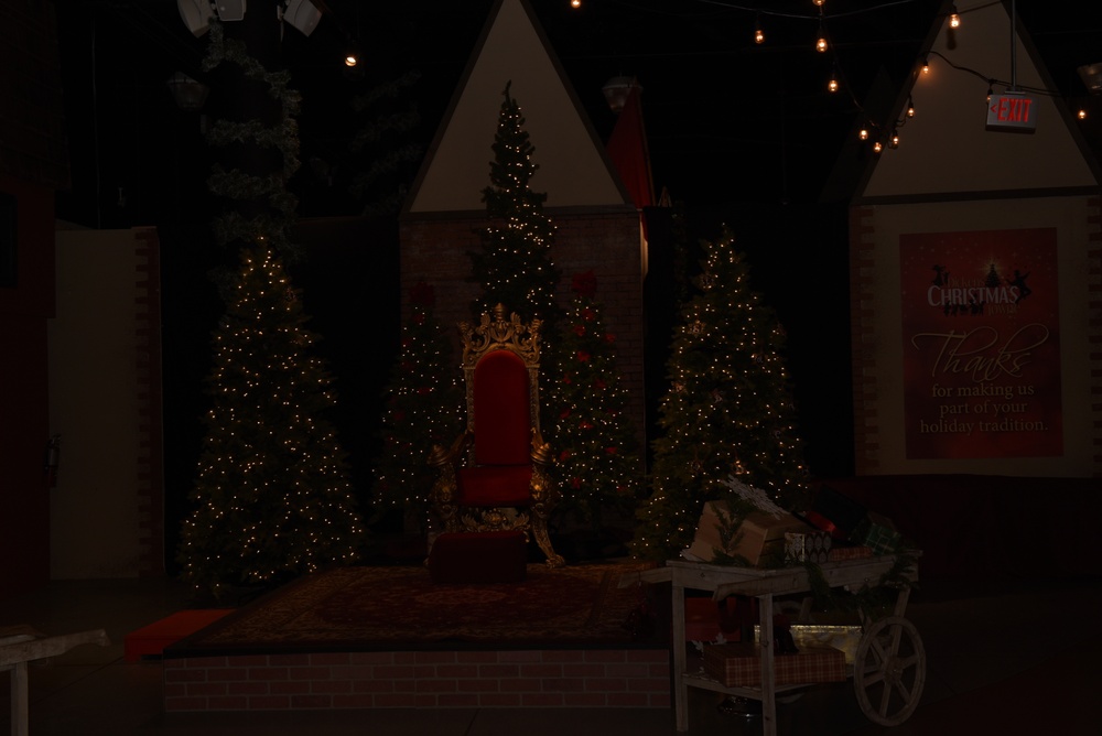 Dickens Christmas Town in Downtown Norfolk, Virginia