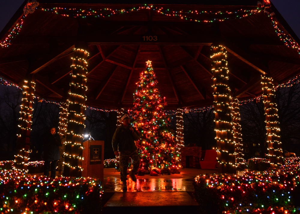 Fort Knox Christmas Tree Lighting Ceremony