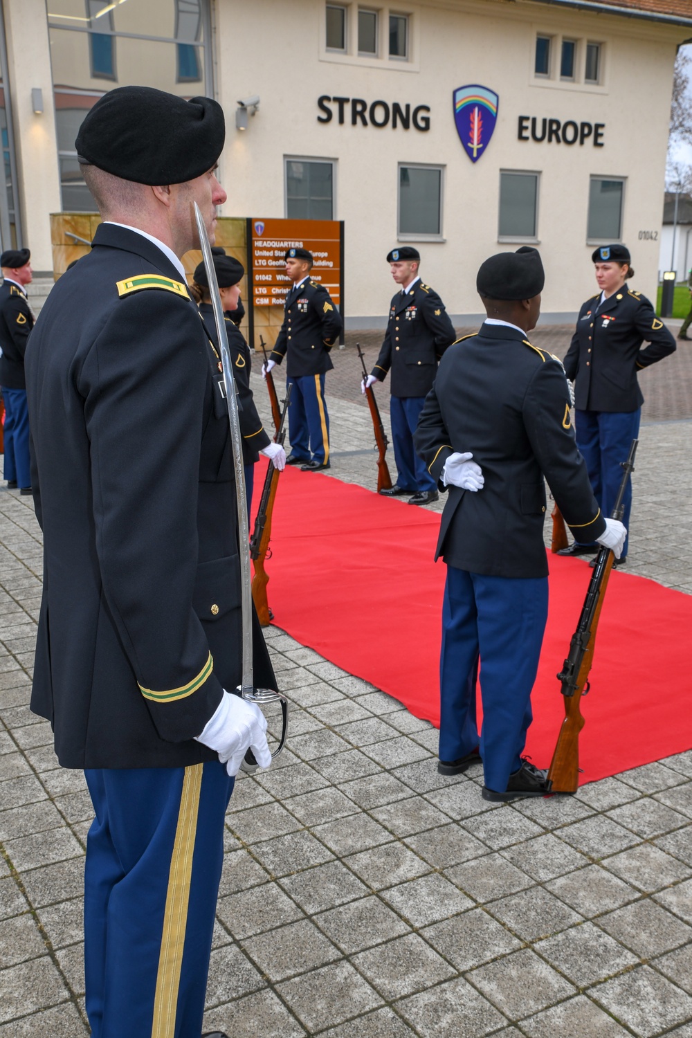 Lithuania Army Chief visits U.S. Army Europe Headquarters