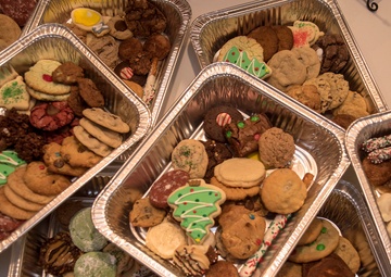 Spouses club prepares to bring holiday cheer to Tyndall Airmen