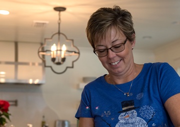 Spouses club prepares to bring holiday cheer to Tyndall Airmen