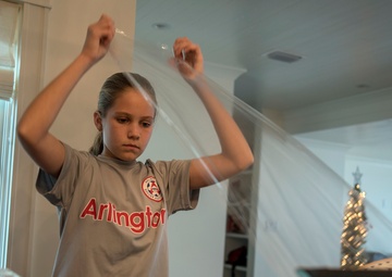 Spouses club prepares to bring holiday cheer to Tyndall Airmen