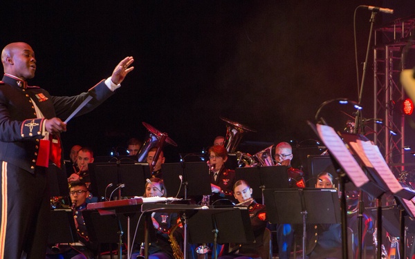 Marine Forces Reserve Band Performs Holiday Concert at Saenger Theatre