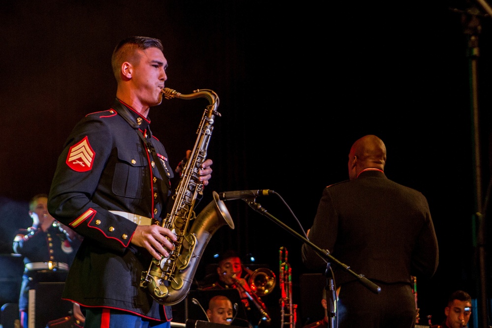 Marine Forces Reserve Band Performs Holiday Concert at Saenger Theatre