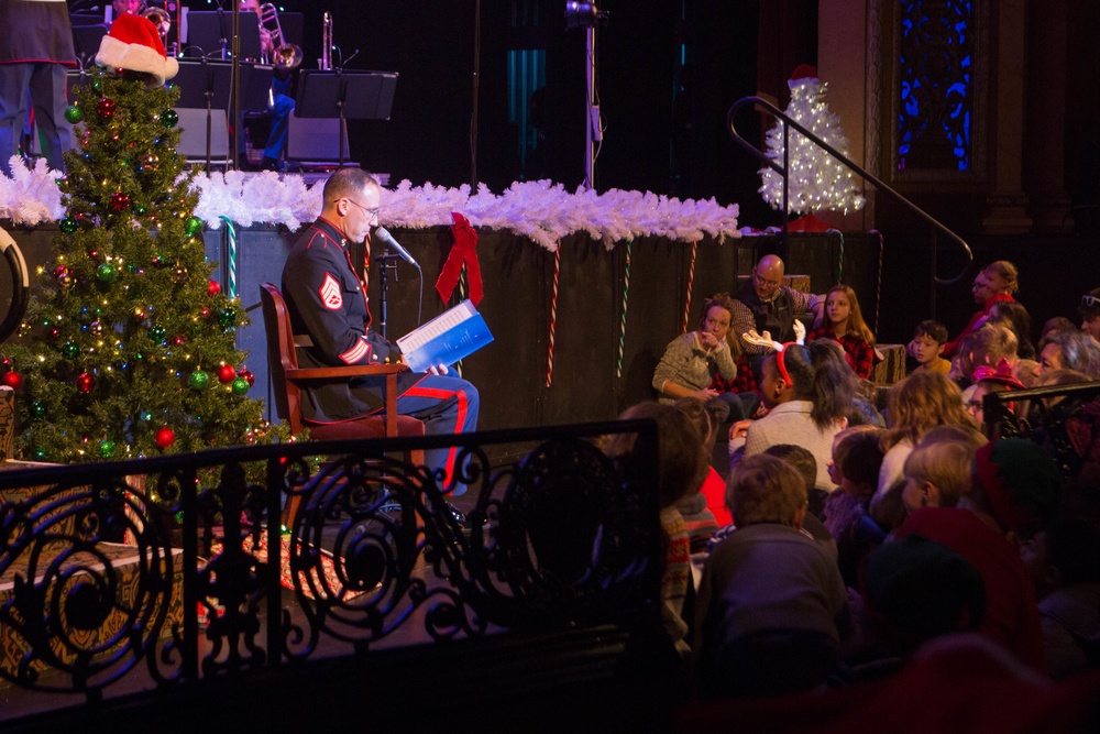Marine Forces Reserve Band Performs Holiday Concert at Saenger Theatre