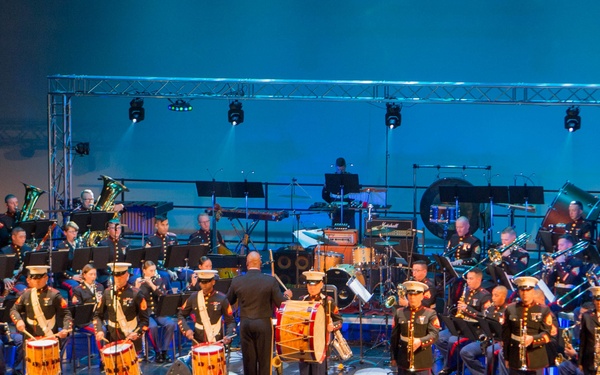 Marine Forces Reserve Band Performs Holiday Concert at Saenger Theatre