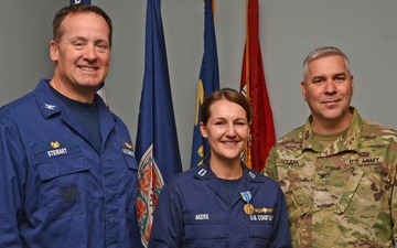 Coast Guard Officer Completes Training with USACE