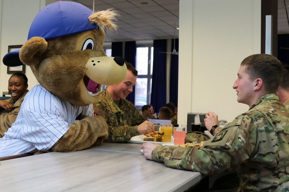 US Soldiers meet Chicago Cubs mascot at Katterbach Kaserne